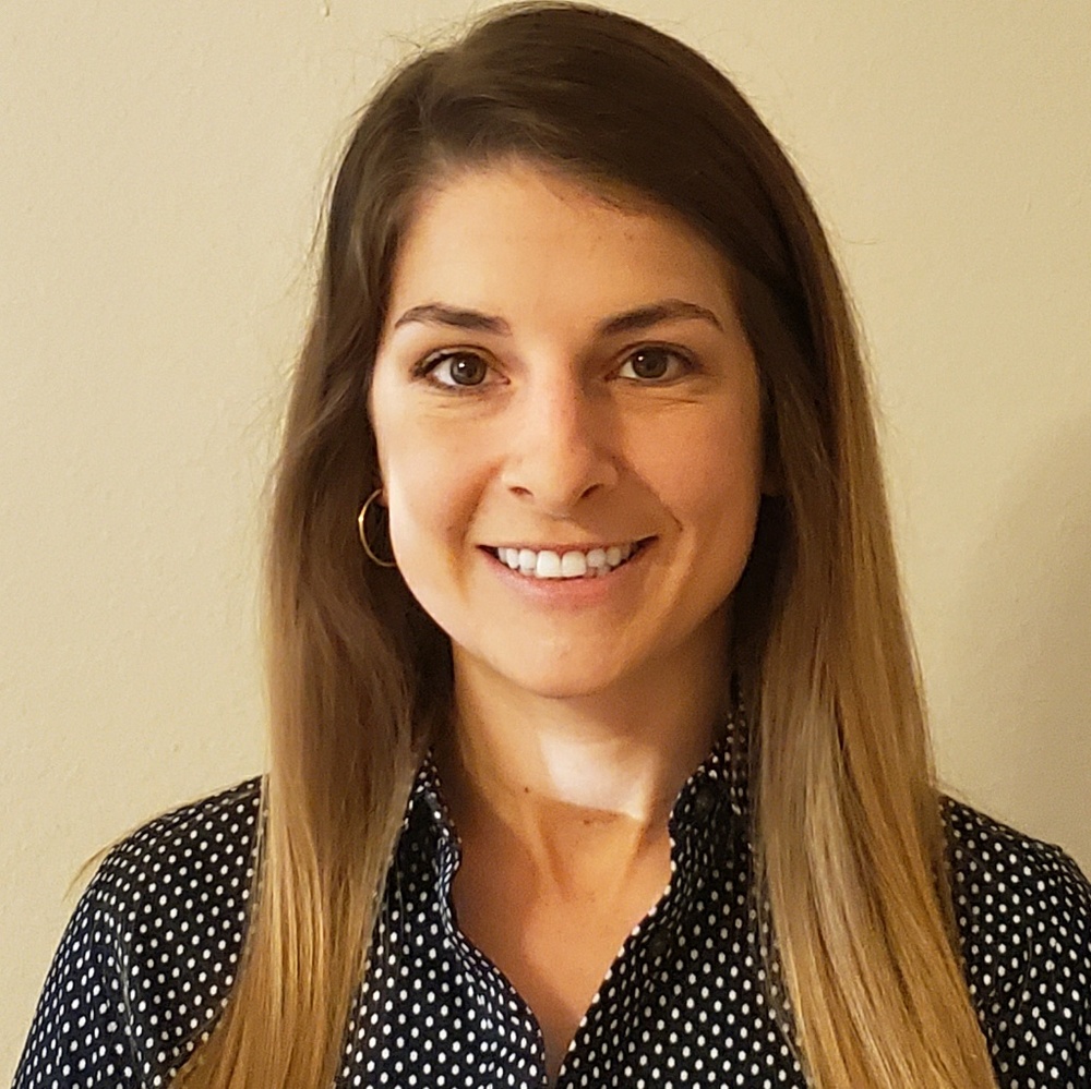 Meet your Posher, Leslie